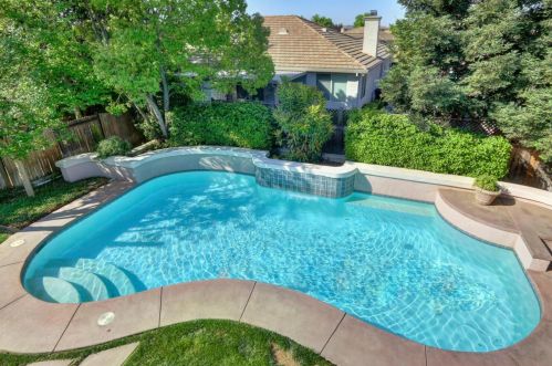 9776 Bovill Dr, Elk Grove, CA 95624-4474