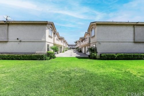 7864 Stewart And Gray Rd, Downey, CA 90241-4720
