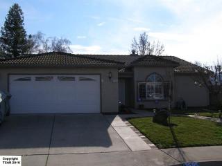 2595 Deerwood Ct, Valley Home, CA 95361-8229