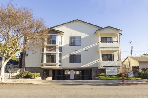 632 Whitnall Hwy, Burbank, CA 91505-2992