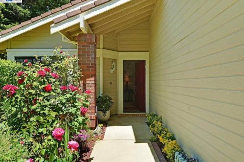 7373 Joshua Cir, Pleasanton, CA 94588-4882
