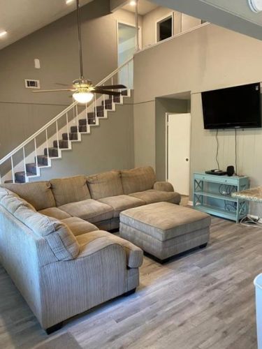 318 Elm St, Waller, TX 77484-8305