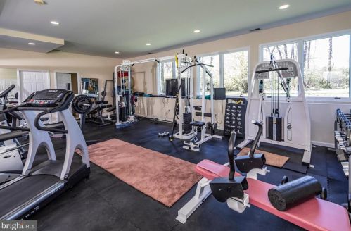 15 Teak Ln, Princeton NJ 08540-4724 exterior