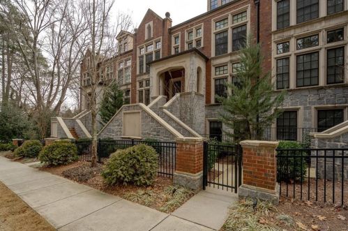 2912 Hermance Dr, Atlanta, GA 30319-2704