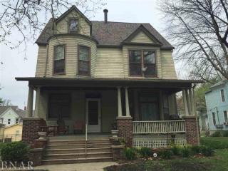 406 Walnut St, Bloomington, IL 61701-3171
