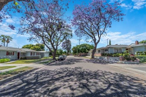 13836 Valna Dr, Whittier, CA 90605-1040