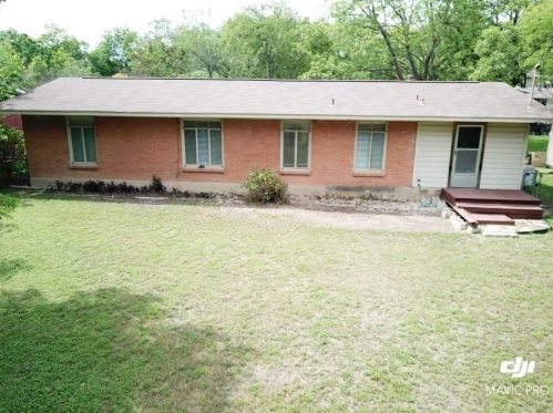 7607 Creston Ln, Austin TX  78752-1326 exterior