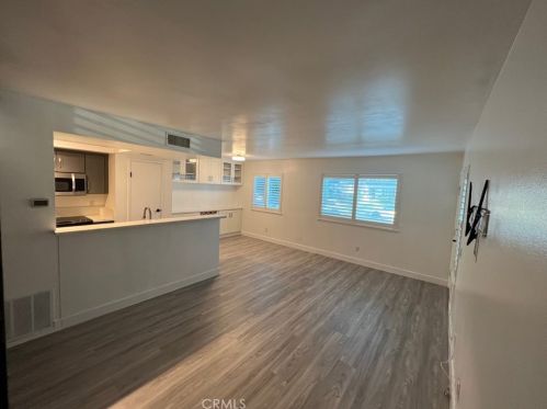 1301 8th St, Upland, CA 91786-7001