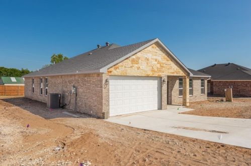 5579 Justine Pl, Fort Worth TX  76126-6353 exterior