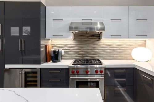 3303 6th St, Fort Worth TX  76107-2707 exterior