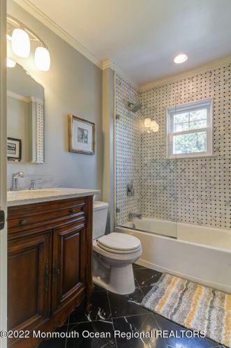 901 Sunset Ave, Tinton Falls NJ 07712-5031 exterior