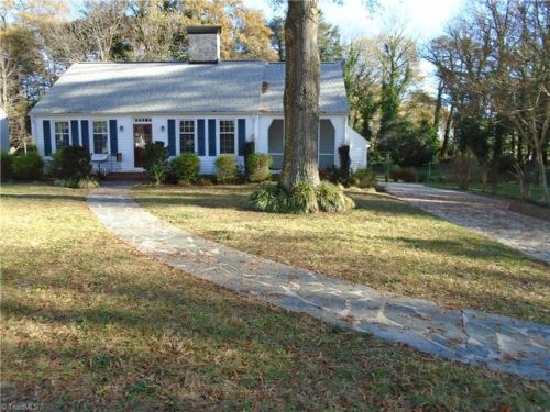 1411 Park Dr, Reidsville, NC 27320-5519