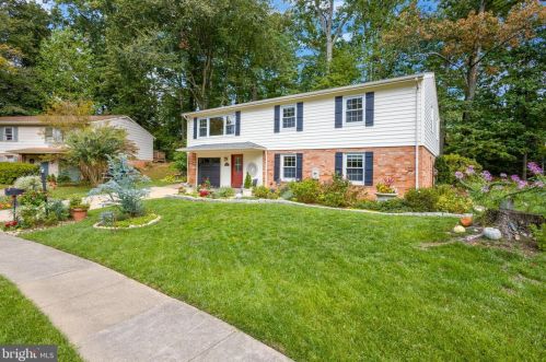 6621 Sandover Ct, Springfield, VA 22152-2934