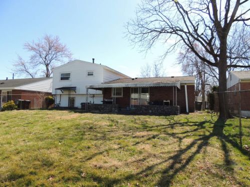 1518 Fawnvista Ln, Cincinnati OH 45246-2038 exterior