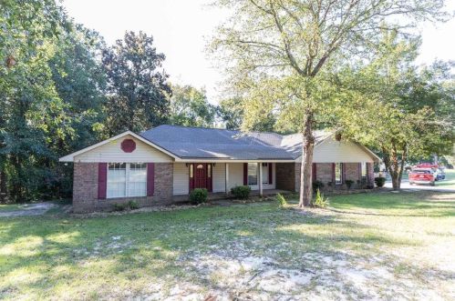 254 Early St, Stillwell, GA 31329-4505