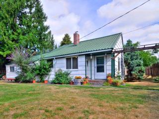 1832 185th St, Seattle, WA 98133-4207