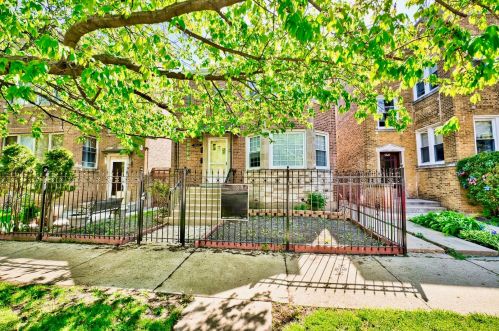 5631 Christiana Ave, Chicago, IL 60659-4556