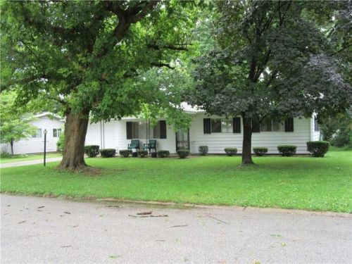 709 Pleasant Dr, Crawfordsville, IN 47933-1539