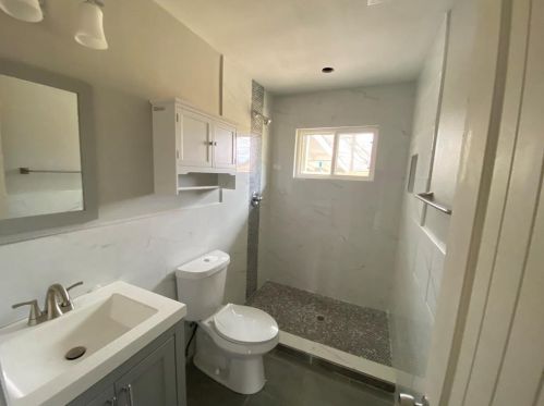 1605 Dent St, Garland TX 75042-5808 exterior