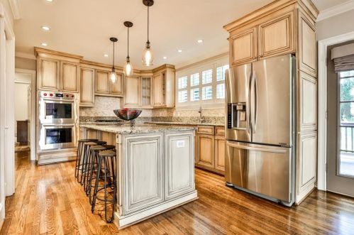 627 Hillpine Dr, Atlanta GA  30306-3222 exterior