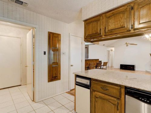 410 Granada Calle Ct, Granbury TX 76049-1476 exterior