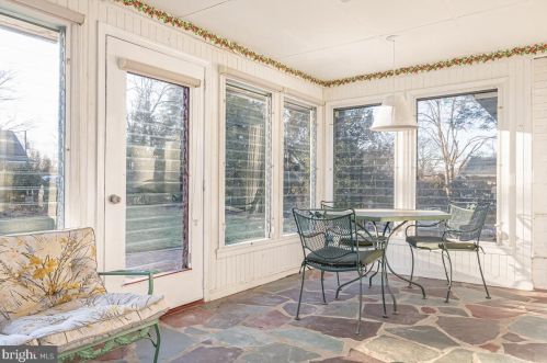 456 Gladstone Ave, Tavistock NJ 08033-4005 exterior