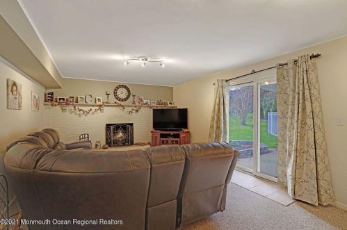 46 Walnut Ave, Tinton Falls NJ 07701-6146 exterior