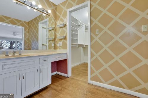 120 Huntcliff Pt, Atlanta GA  30350-1601 exterior