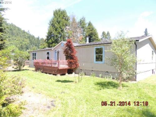 420 Fir St, Drain, OR