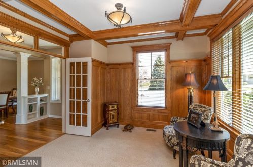 5 Hawthorne Ct, Saint Paul MN  55127-6476 exterior