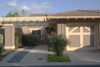 8533 Circle R Course Ln, Escondido, CA 92026-5903