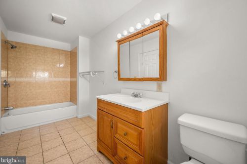 552 11th St, Philadelphia PA  19123-3322 exterior