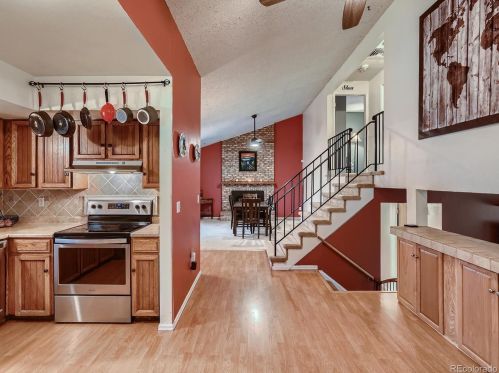 5321 Pagosa Way, Aurora CO 80015-2452 exterior