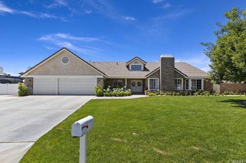 7539 Whitegate Ave, Riverside CA  92506-5455 exterior