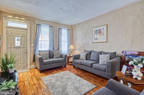 318 Hawthorne St, York PA 17404-3154 exterior