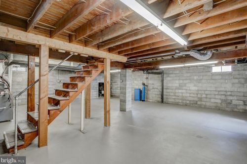 210 Rosedale Ave, Lancaster PA  17603-5708 exterior