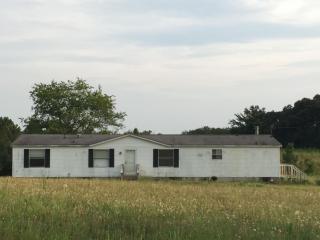 169 Country Ln, Hartwell, GA 30643-7658