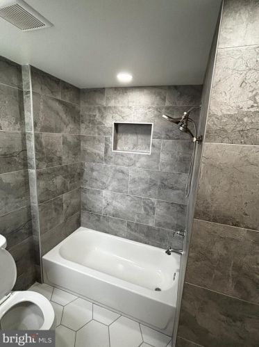 2403 11 St, Philadelphia PA  19147-1901 exterior