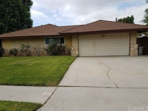 270 Lomita Dr, Rialto, CA 92376-2817