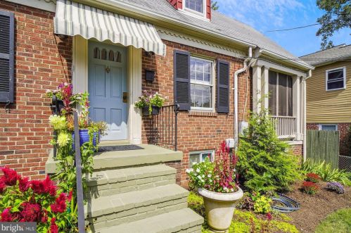 2307 Homestead Dr, Silver Spring MD 20902-4950 exterior