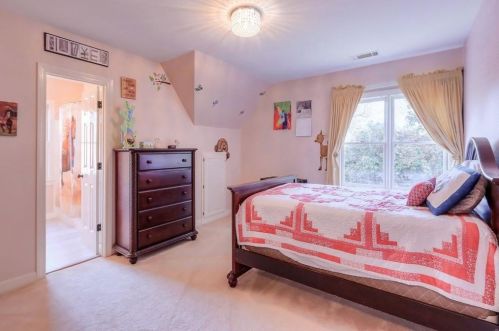 1775 Brandon Hall Dr, Atlanta GA  30350-3706 exterior