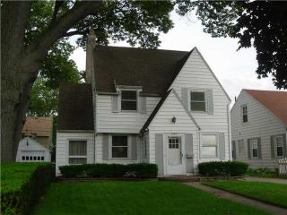 3744 Elmhurst Rd, Toledo, OH 43613-4722