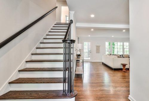 3911 Edenton Ct, Atlanta GA  30319-1883 exterior