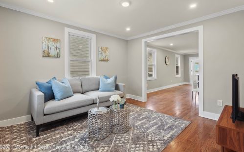 1606 Sewall Ave, Tinton Falls NJ  07712-6310 exterior