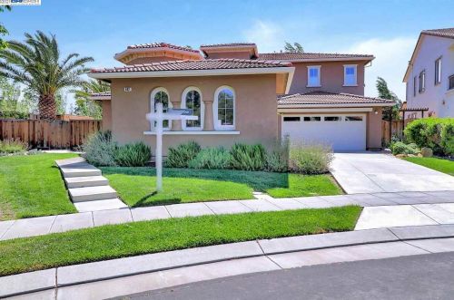 592 Sullivan Way, Tracy, CA 95391-1101