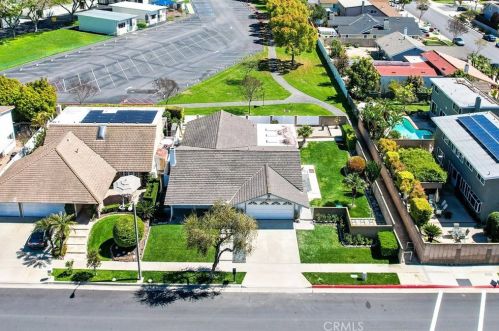 15242 Touraine Way, Irvine CA  92604-3150 exterior