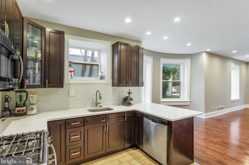 1113 63rd St, Philadelphia PA 19142-2309 exterior