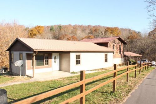 141 Oak Grove Church Rd, Washburn, TN 37888-4203