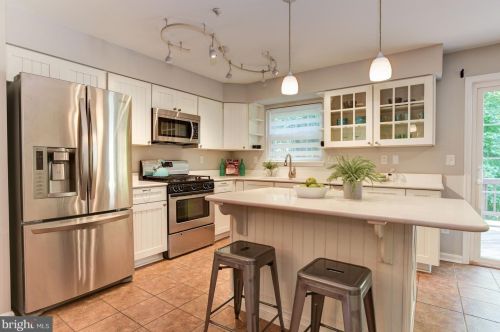 1211 Julie Ct, Arnold MD 21012-2825 exterior