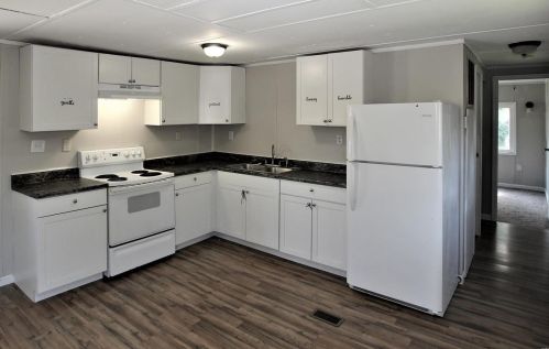2028 Golden Vicary Dr, Pendleton MO  63383-3224 exterior